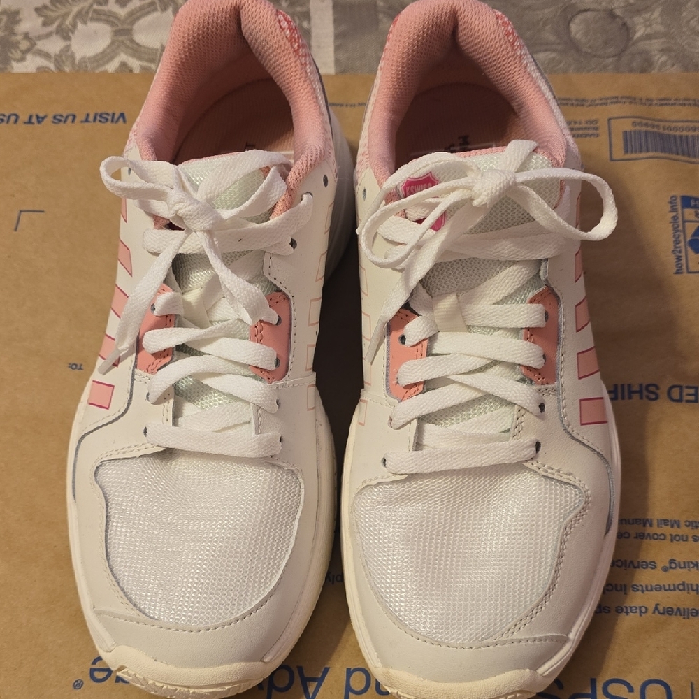 K-Swiss Women's Sneakers in‎ White and Pink Pickeball
